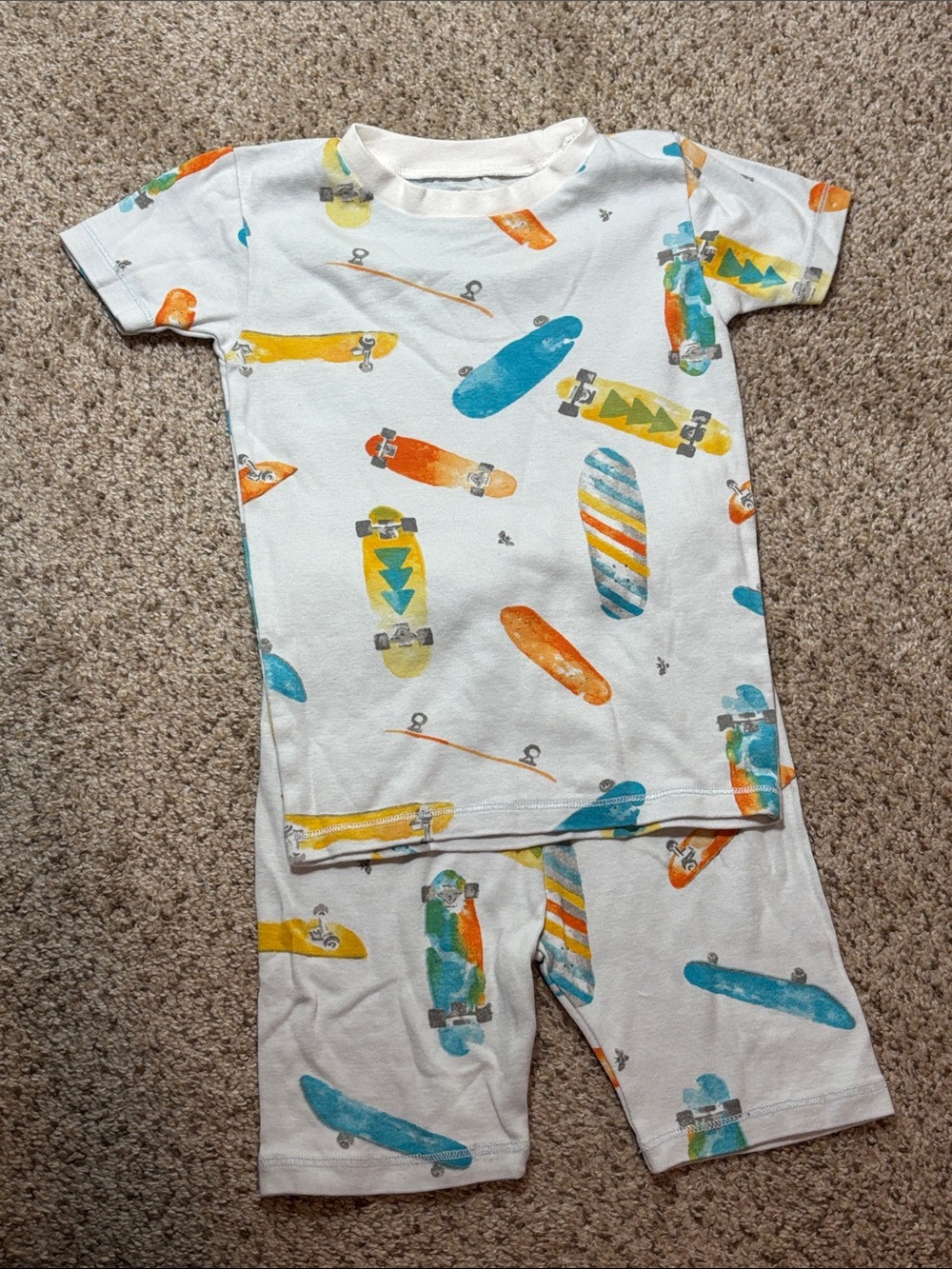 Burt’s Bees Baby 2 Piece 100% Organic Cotton Skateboard Pajamas Size 5T Summer